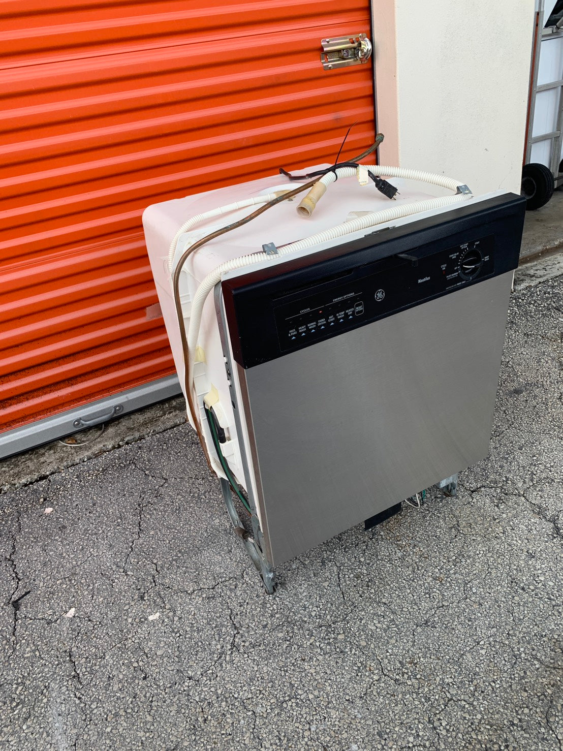 GE Stainless Steel Dishwasher GE Stainless Steel Dishwasher
